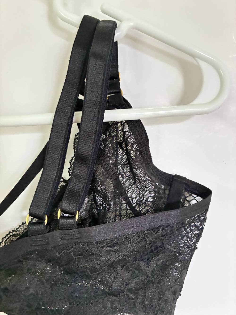 Victoria's Secret Black Lace fishnet Underwire Bra new with tags - Picture 11 of 14